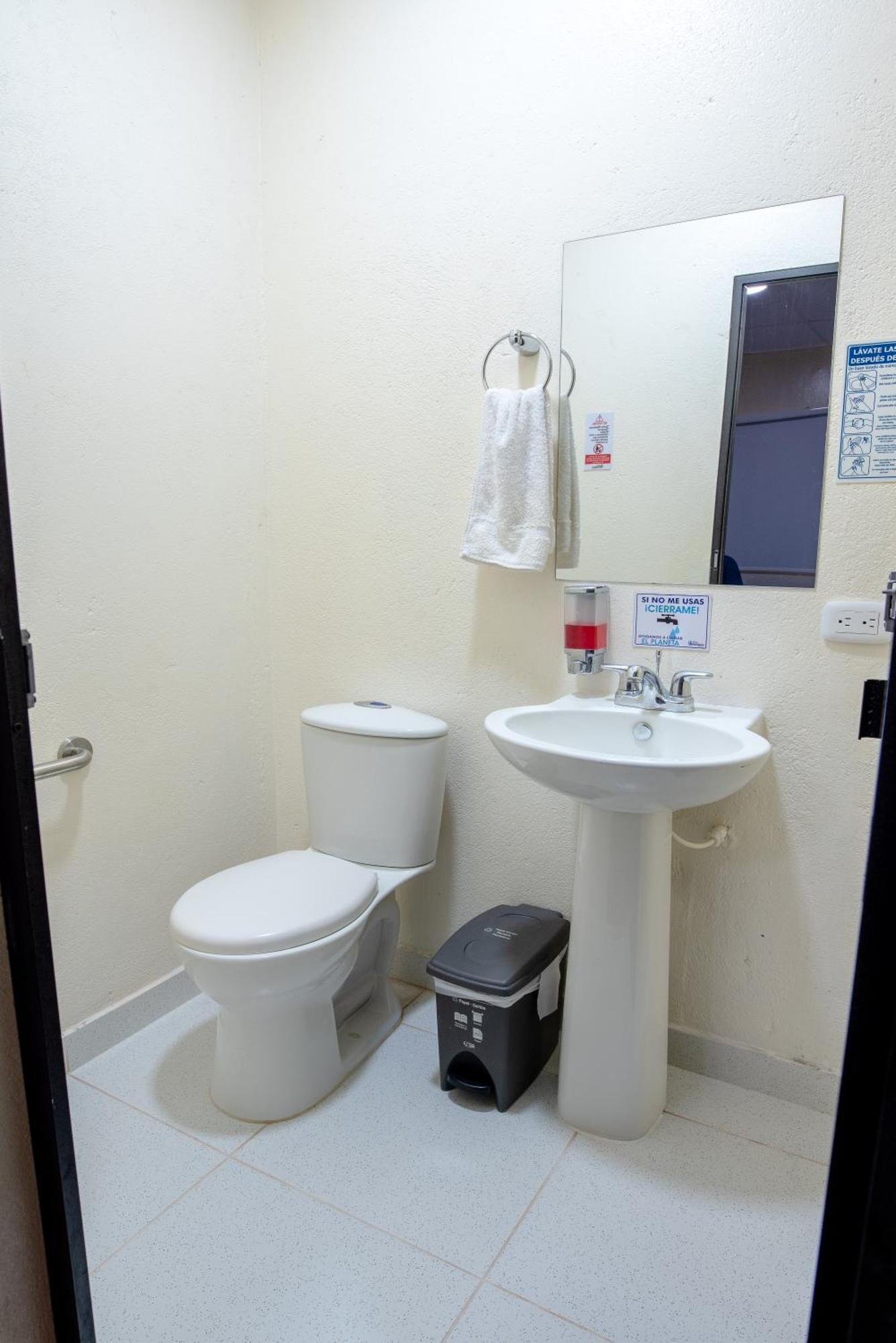 Hotel Villa Paraiso Villavieja Zewnętrze zdjęcie