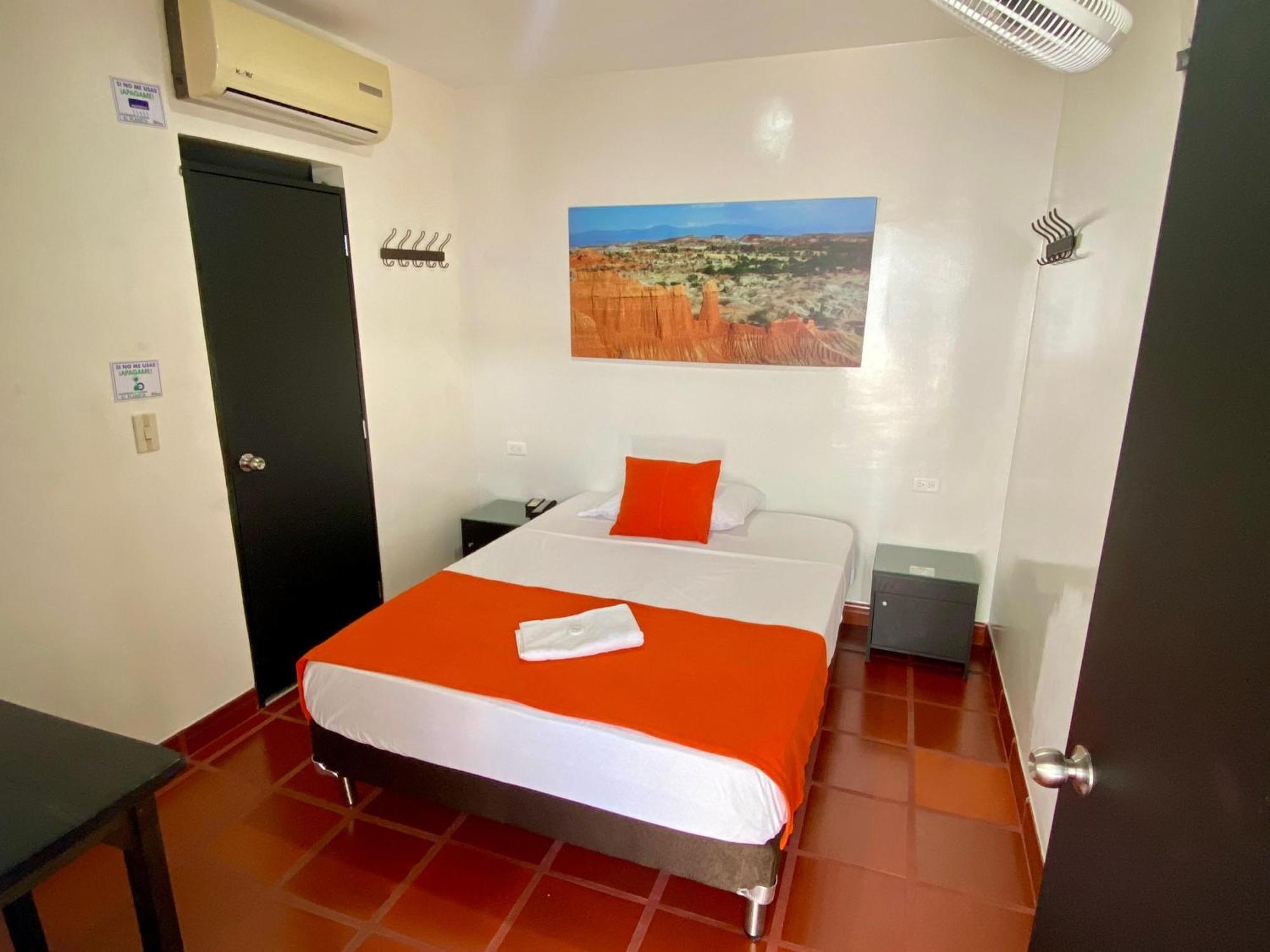 Hotel Villa Paraiso Villavieja Zewnętrze zdjęcie